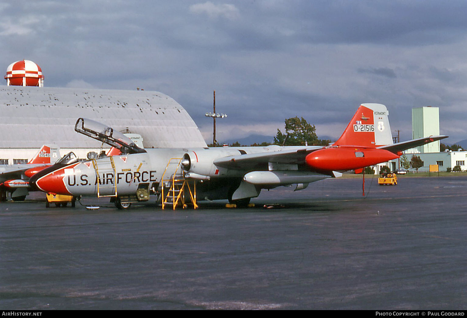 Aircraft Photo of 52-1516 / 0-21516 | Martin EB-57B Canberra | USA - Air Force | AirHistory.net #673225