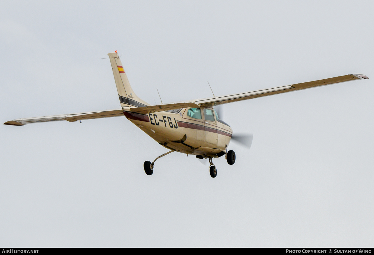 Aircraft Photo of EC-FGJ | Cessna T210N Turbo Centurion | AirHistory.net #673258