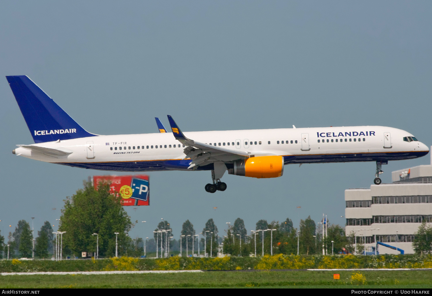 Aircraft Photo of TF-FIR | Boeing 757-256 | Icelandair | AirHistory.net #673330