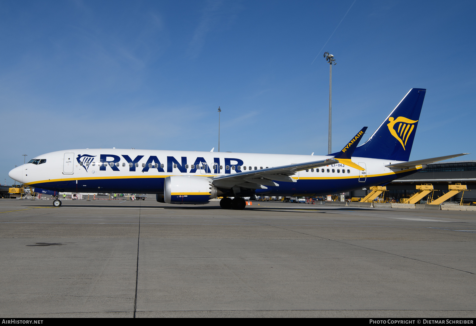 Aircraft Photo of EI-IHJ | Boeing 737-8200 Max 200 | Ryanair | AirHistory.net #673335