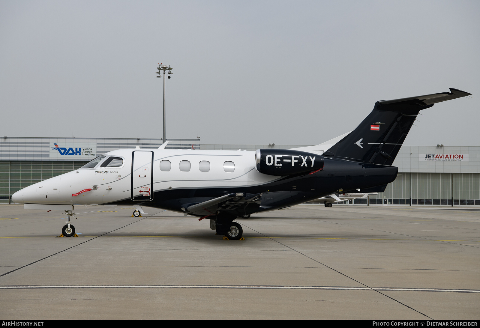 Aircraft Photo of OE-FXY | Embraer EMB-500 Phenom 100 | AirHistory.net #673346