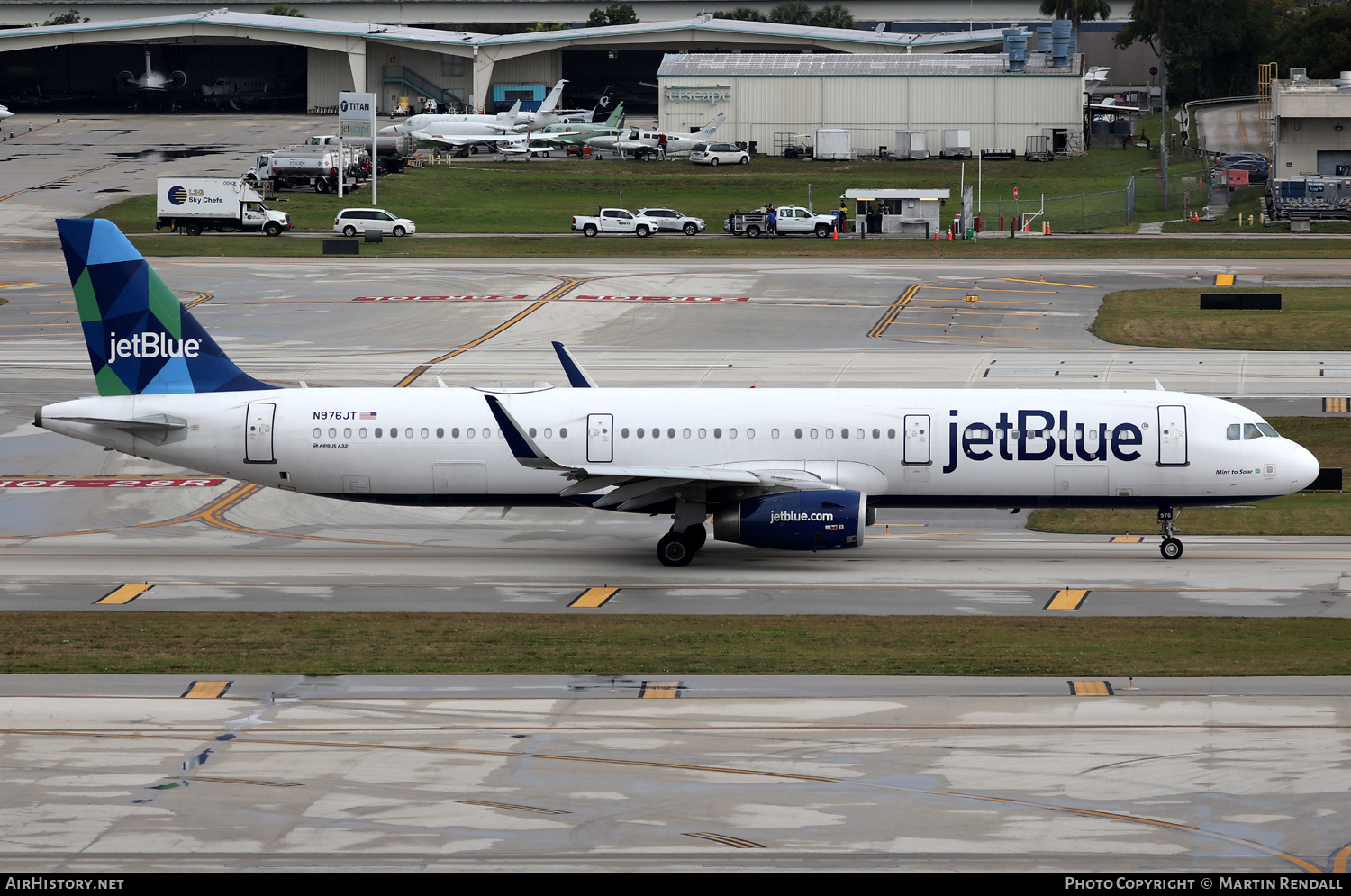 Aircraft Photo of N976JT | Airbus A321-231 | JetBlue Airways | AirHistory.net #673354