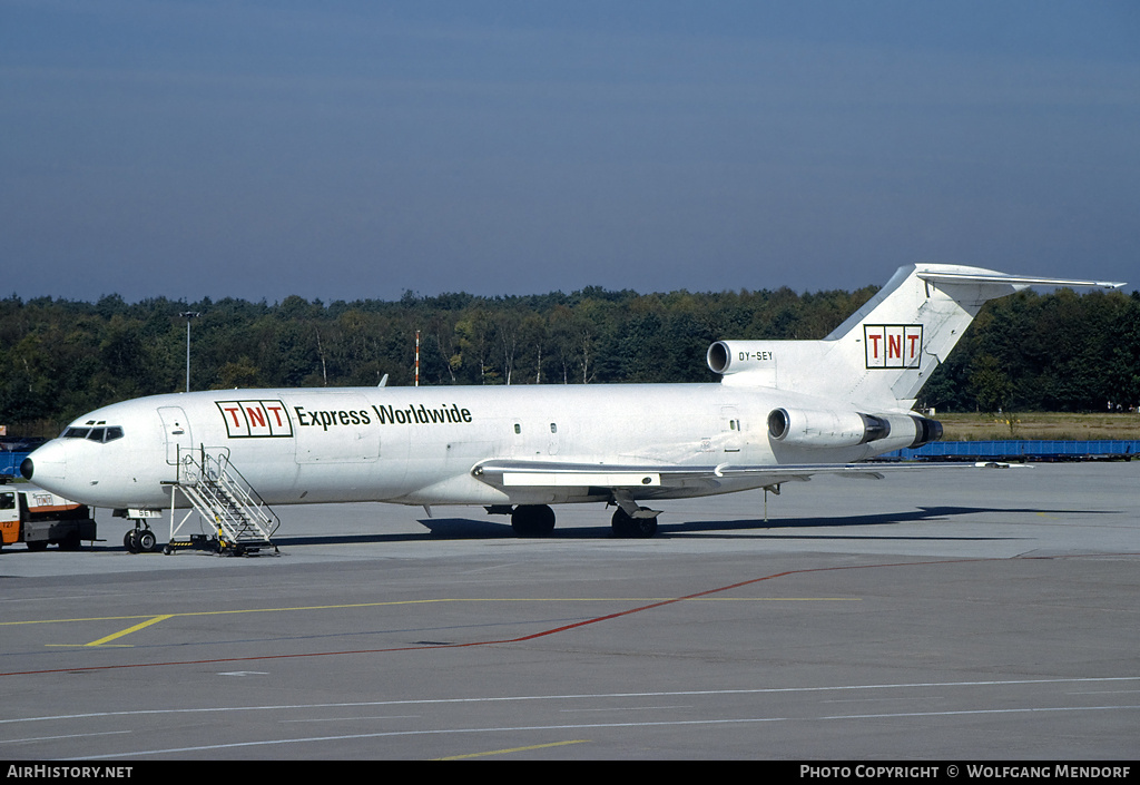 Aircraft Photo of OY-SEY | Boeing 727-224/Adv(F) | TNT Express | AirHistory.net #673357