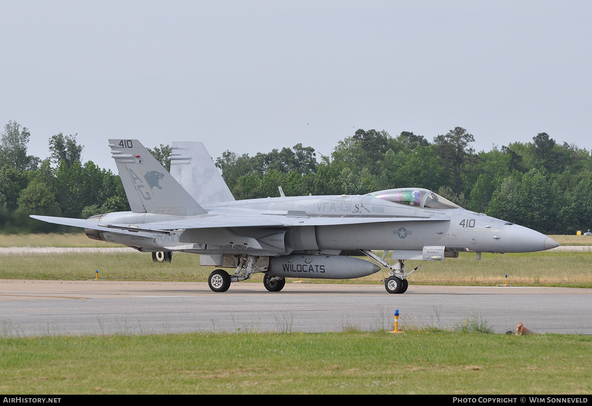 Aircraft Photo of 165400 | McDonnell Douglas F/A-18C Hornet | USA - Navy | AirHistory.net #673388