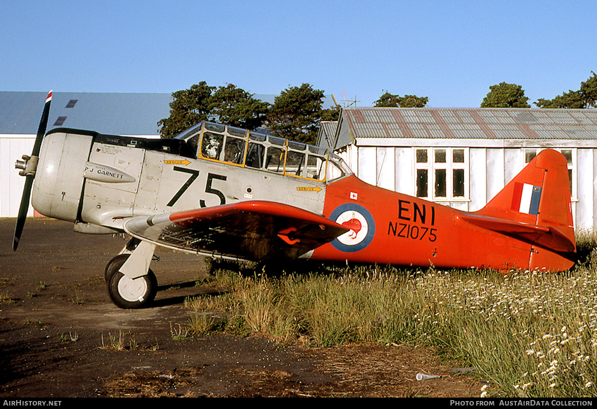 Aircraft Photo of ZK-ENI / ENI / NZ1975 | North American AT-6D Harvard III | New Zealand - Air Force | AirHistory.net #673432