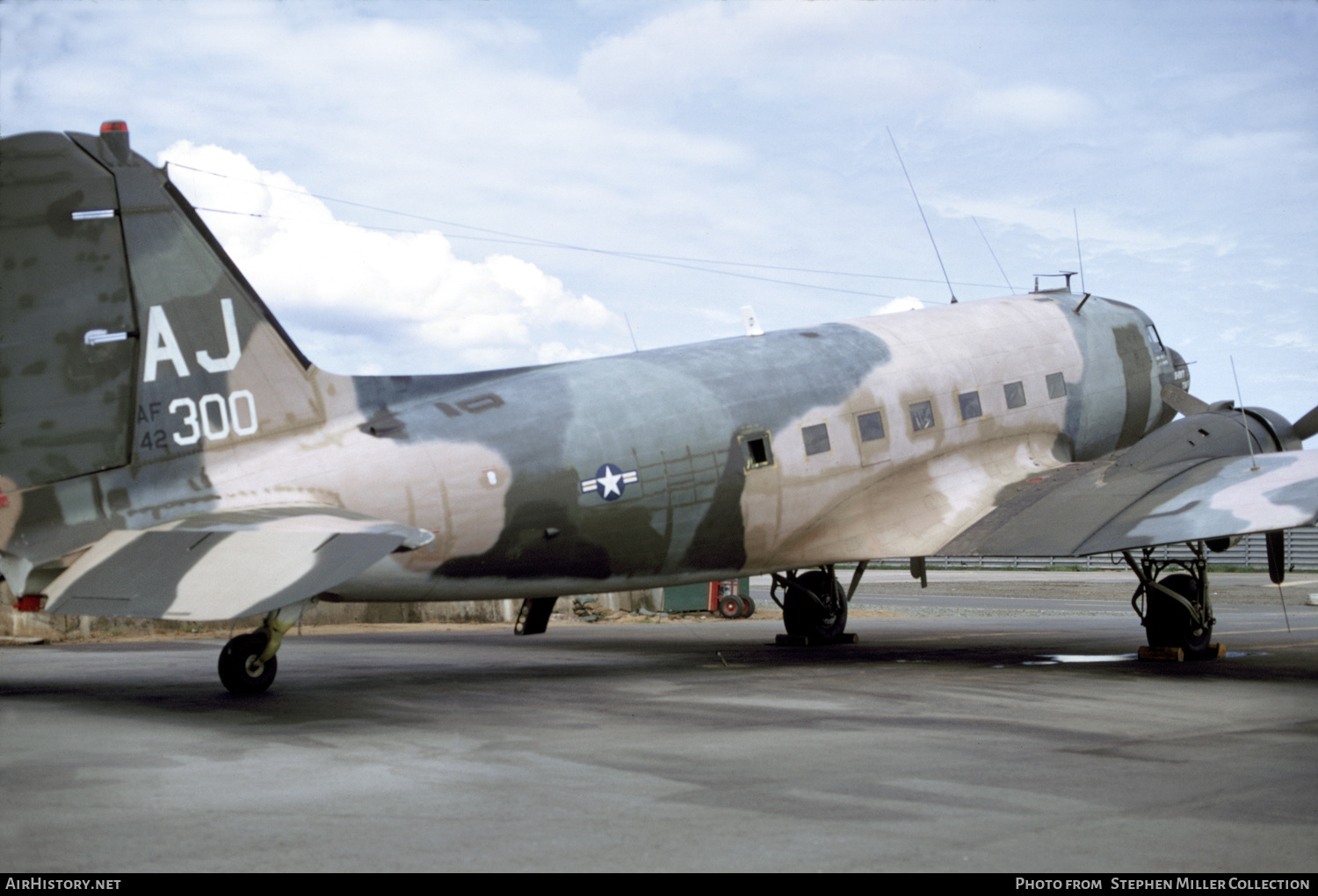 Aircraft Photo of 42-24300 / AF42-300 | Douglas EC-47N Skytrain | USA - Air Force | AirHistory.net #673444