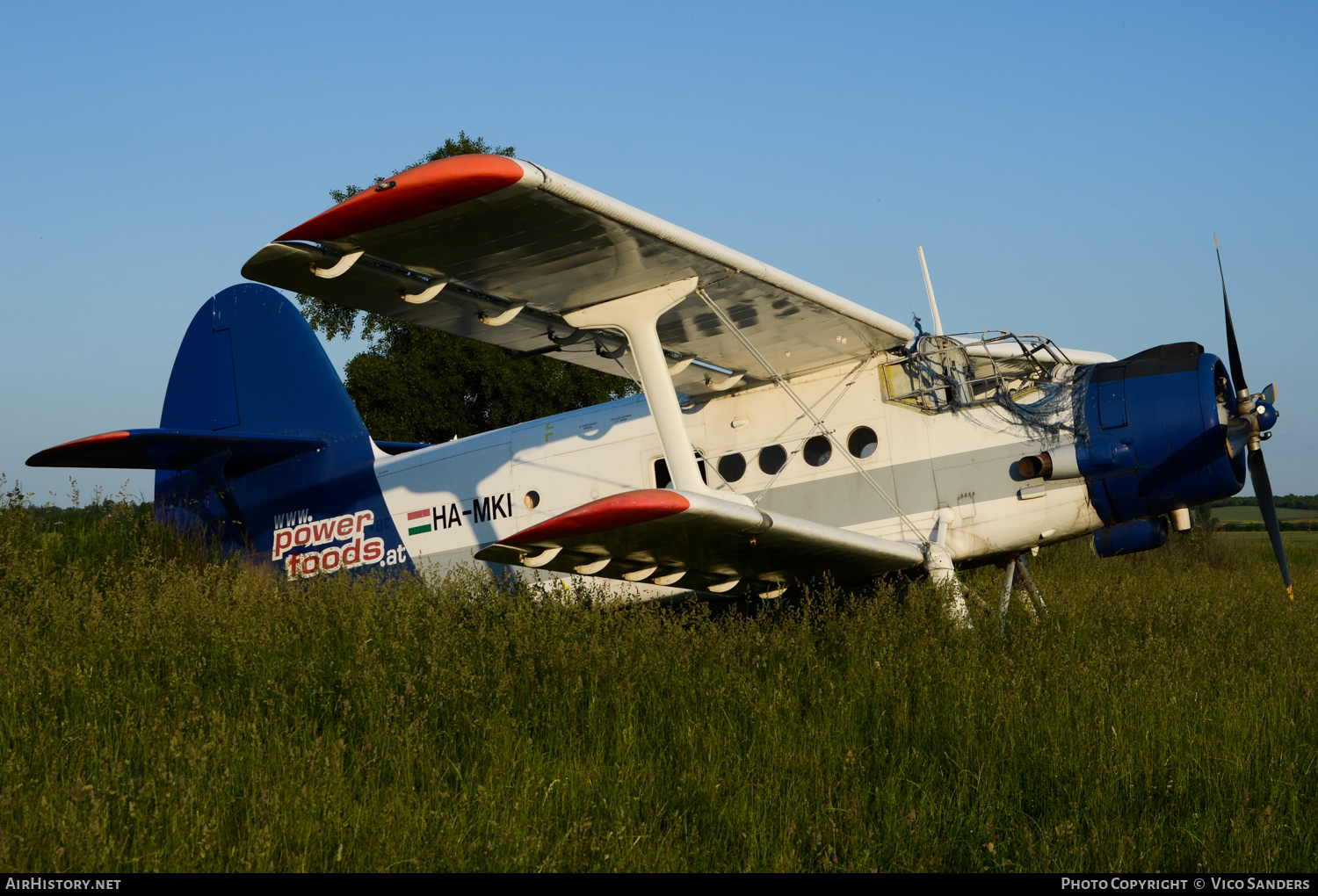 Aircraft Photo of HA-MKI | Antonov An-2R | AirHistory.net #673472