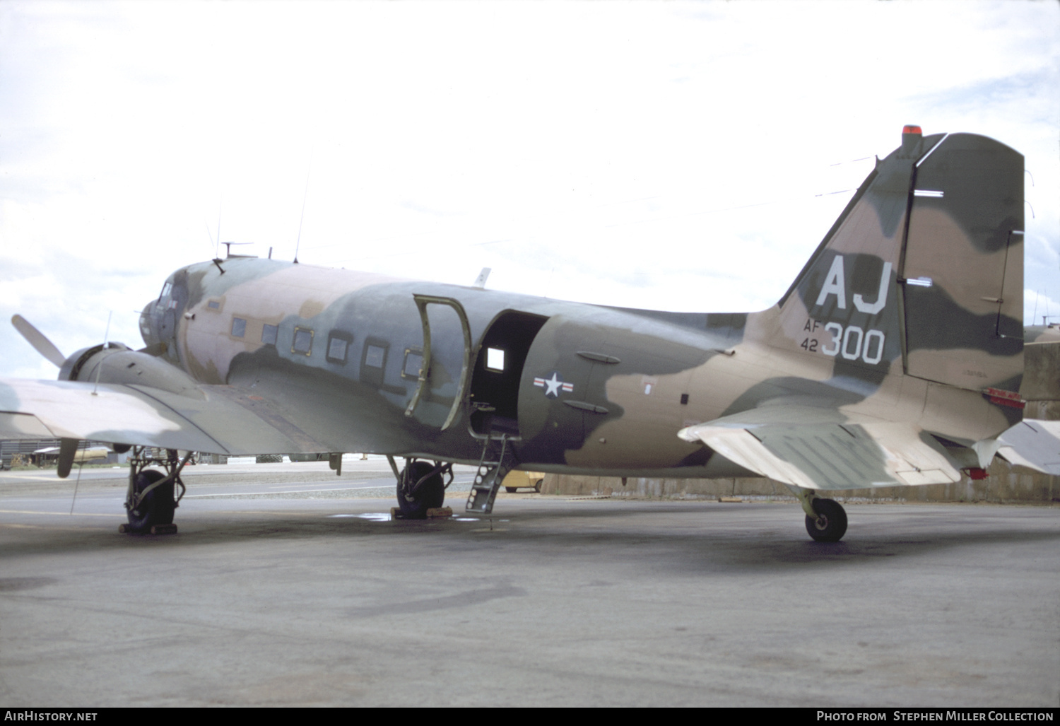 Aircraft Photo of 42-24300 / AF42-300 | Douglas EC-47N Skytrain | USA - Air Force | AirHistory.net #673477