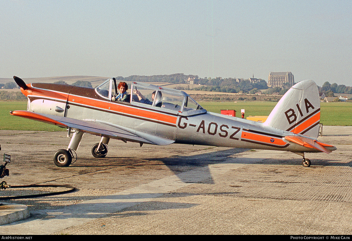 Aircraft Photo of G-AOSZ | De Havilland Canada DHC-1 Chipmunk Mk22 | AirHistory.net #673497