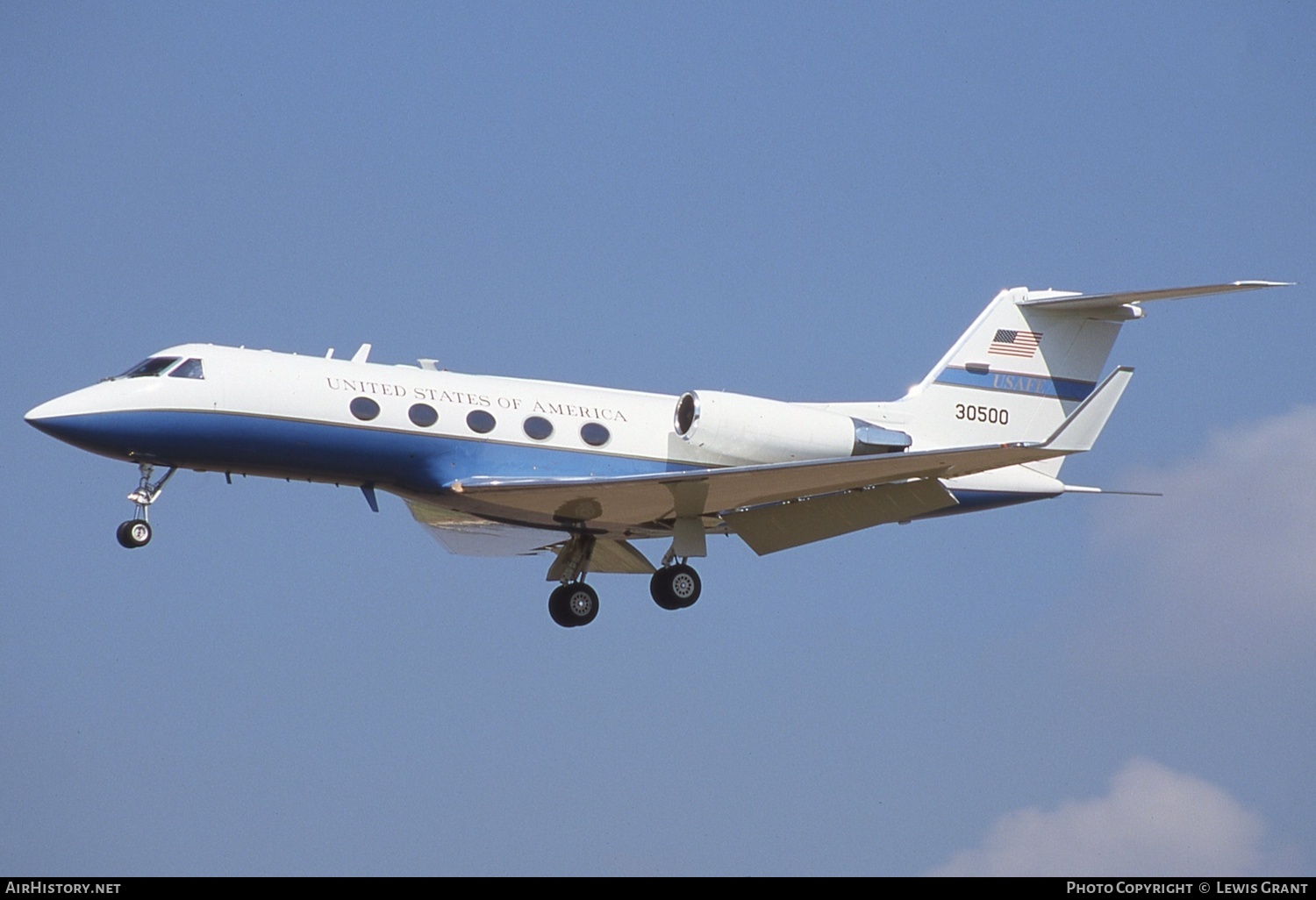 Aircraft Photo of 83-0500 / 30500 | Gulfstream Aerospace C-20A Gulfstream III (G-1159A) | USA - Air Force | AirHistory.net #673514