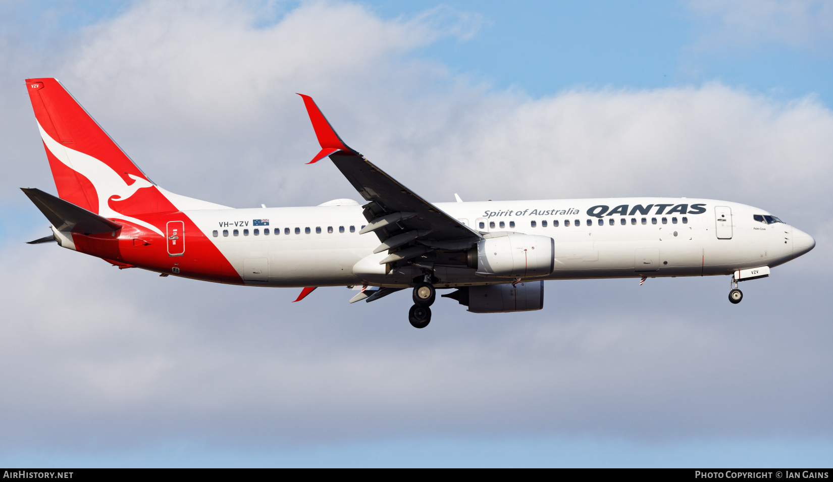Aircraft Photo of VH-VZV | Boeing 737-838 | Qantas | AirHistory.net #673564