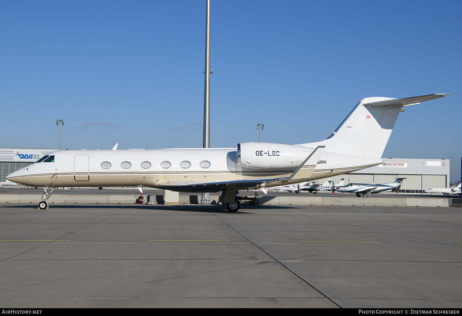 Aircraft Photo of OE-LSC | Gulfstream Aerospace G-IV-X Gulfstream G450 | AirHistory.net #673621