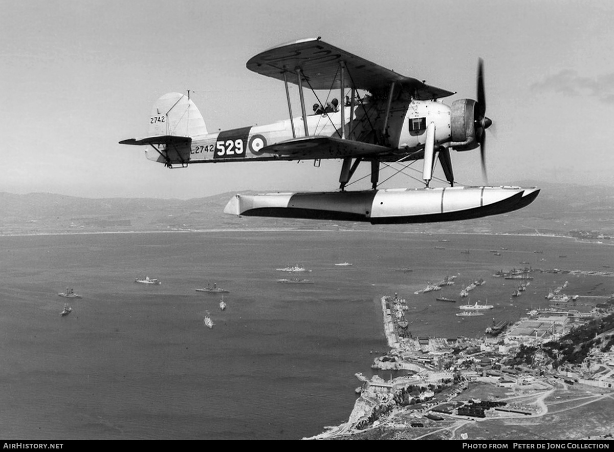 Aircraft Photo of L2742 | Fairey Swordfish Mk1 | UK - Navy | AirHistory.net #673679