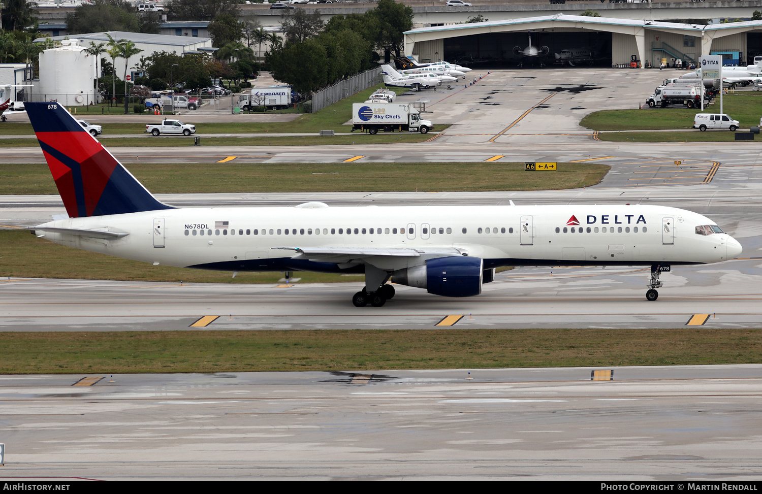 Aircraft Photo of N678DL | Boeing 757-232 | Delta Air Lines | AirHistory.net #673749