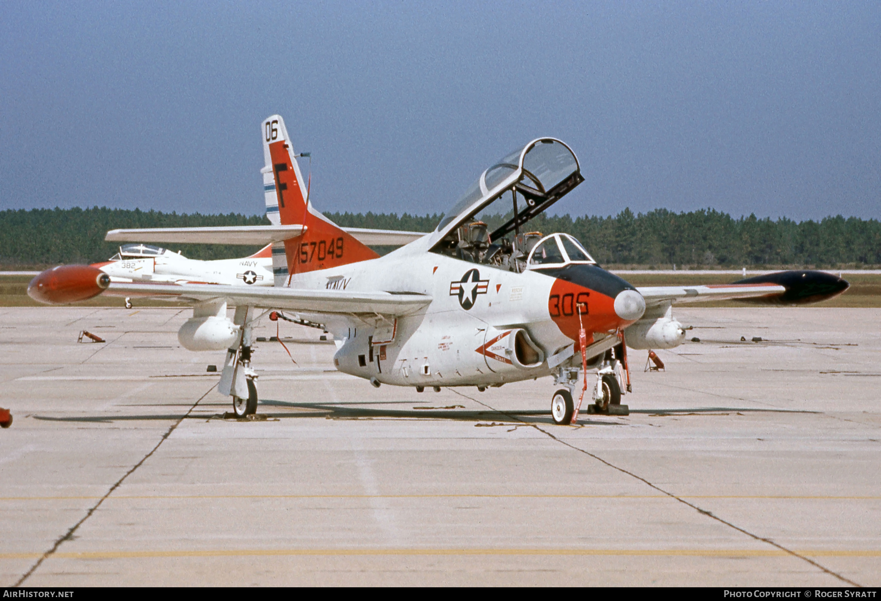 Aircraft Photo of 157049 | North American Rockwell T-2C Buckeye | USA - Navy | AirHistory.net #673756