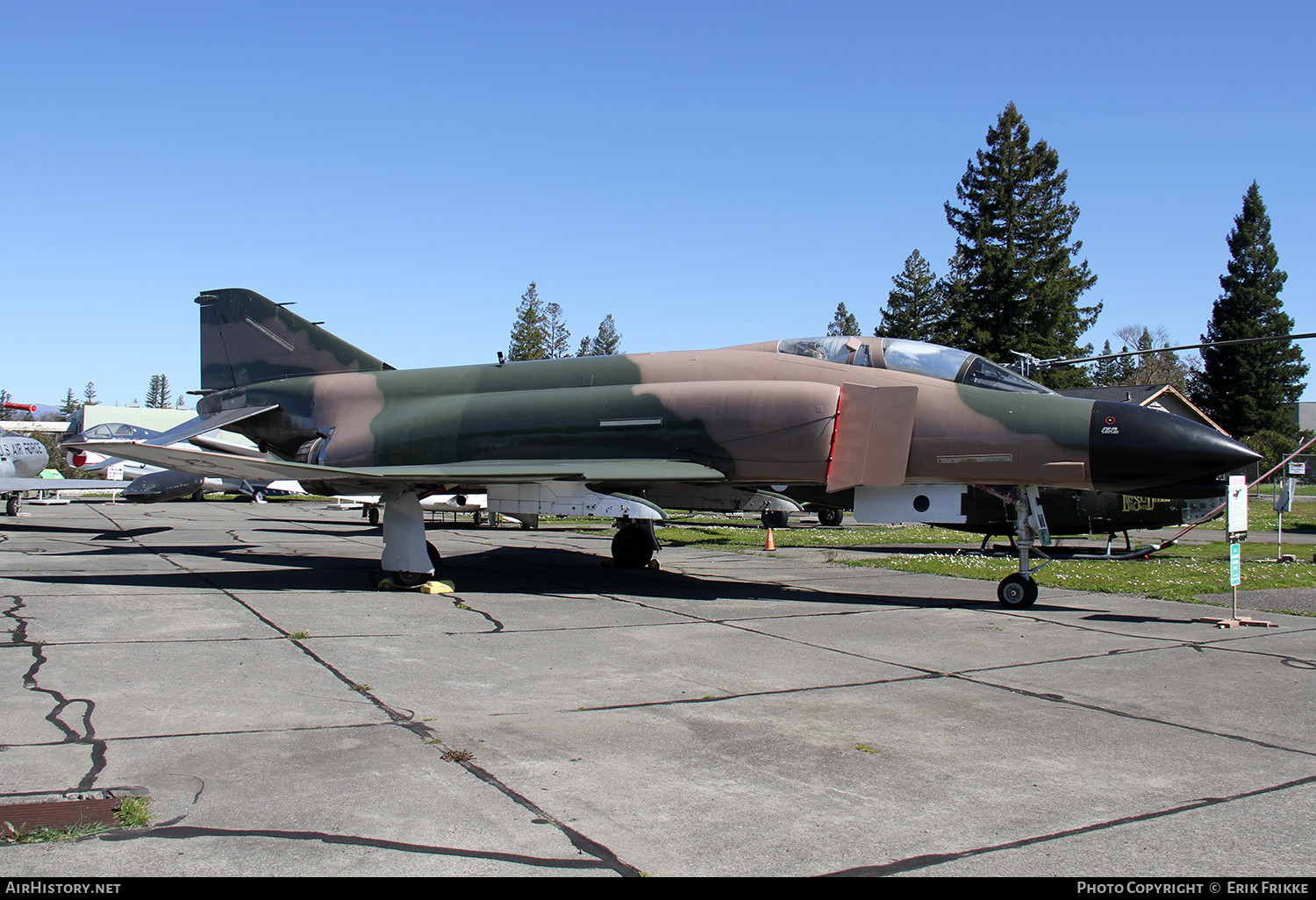 Aircraft Photo of 64-0823 | McDonnell F-4C Phantom II | USA - Air Force | AirHistory.net #673777