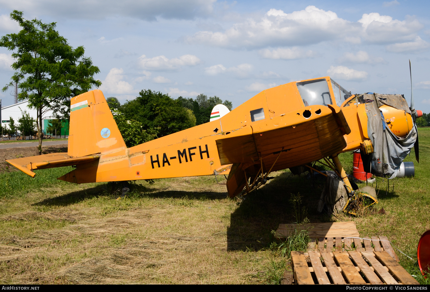 Aircraft Photo of HA-MFH | Zlin Z-37 Cmelak | AirHistory.net #673815