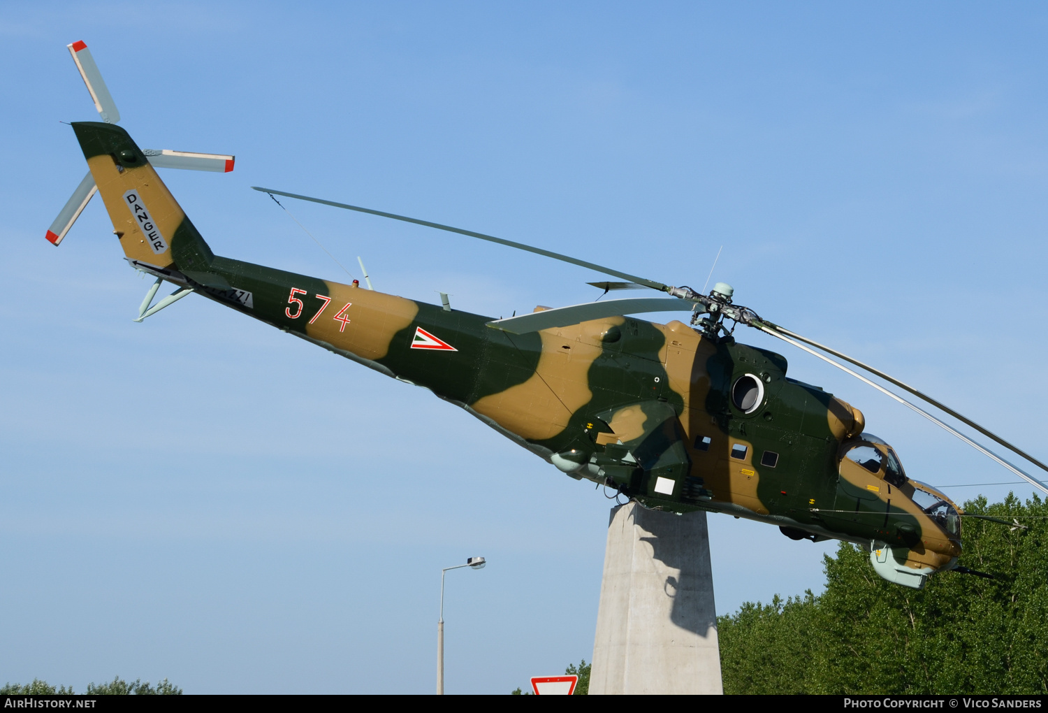 Aircraft Photo of 574 | Mil Mi-24D | Hungary - Air Force | AirHistory.net #673827