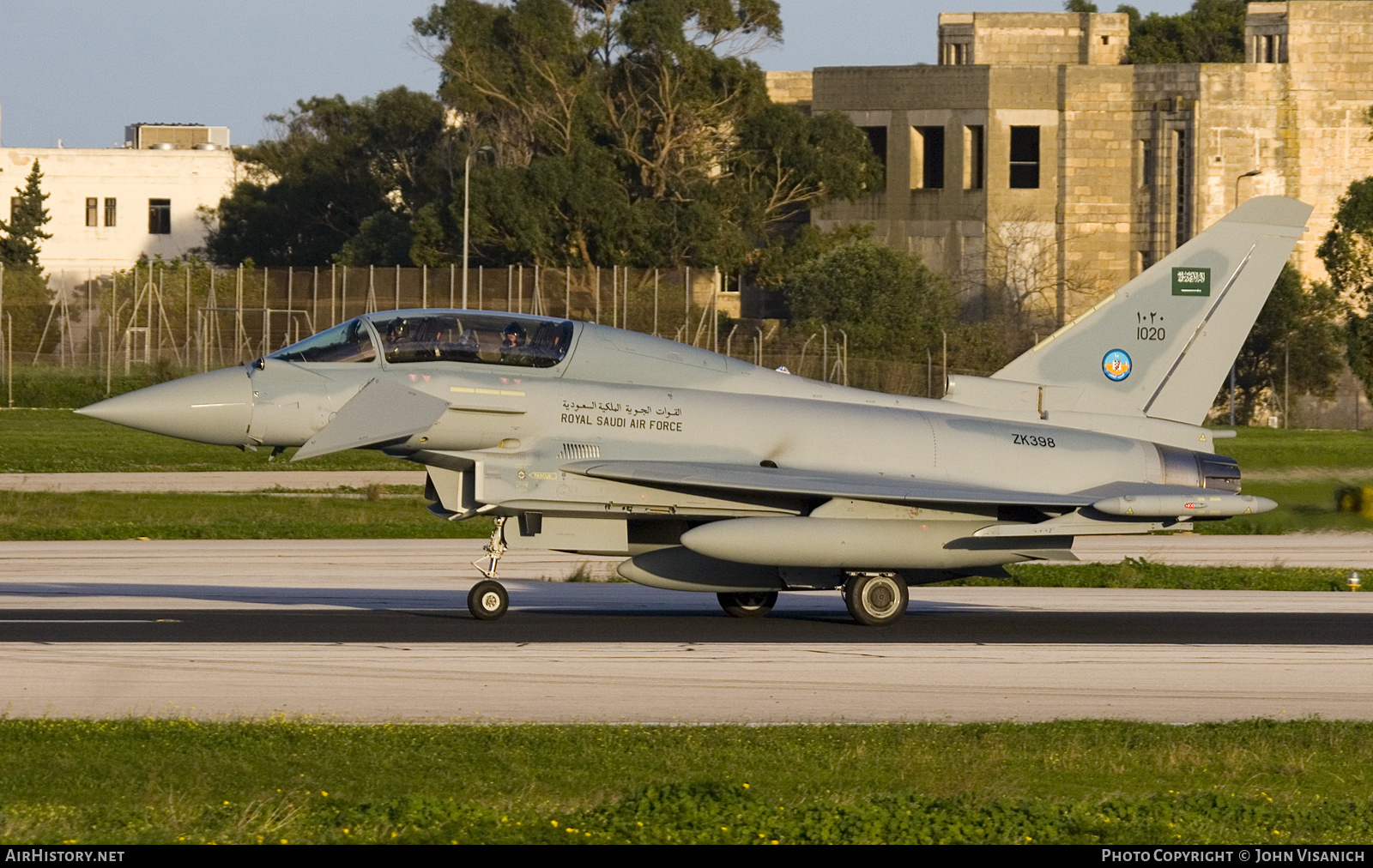 Aircraft Photo of 1020 | Eurofighter EF-2000 Typhoon T | Saudi Arabia - Air Force | AirHistory.net #673832