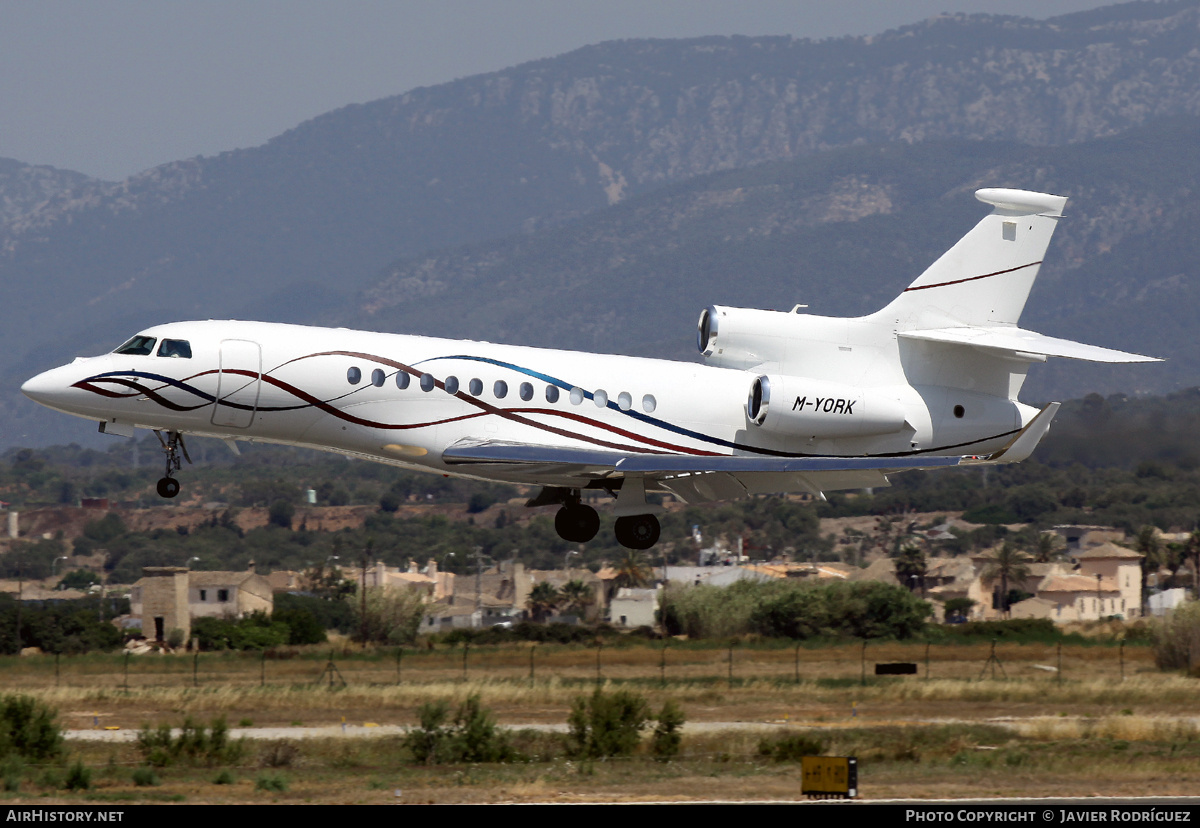 Aircraft Photo of M-YORK | Dassault Falcon 7X | AirHistory.net #674011