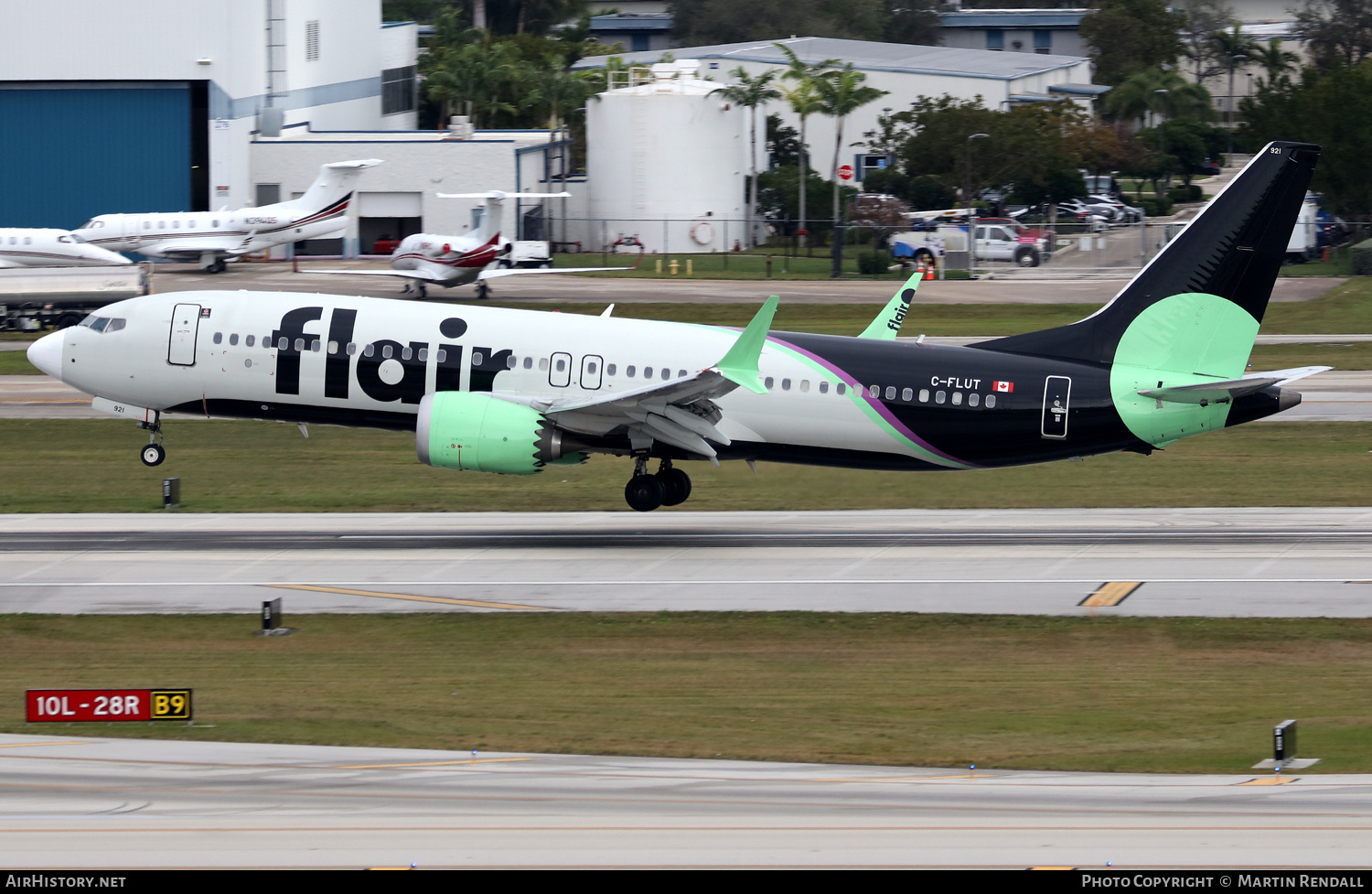 Aircraft Photo of C-FLUT | Boeing 737-8 Max 8 | Flair Airlines | AirHistory.net #674063
