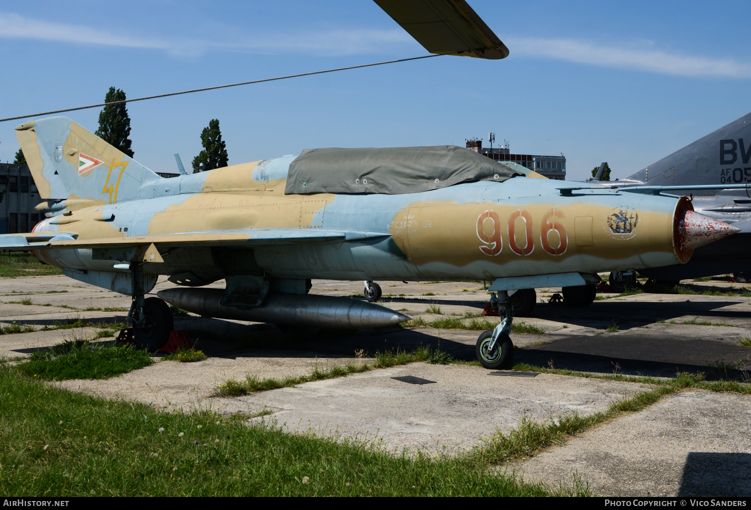 Aircraft Photo of 906 | Mikoyan-Gurevich MiG-21UM | Hungary - Air Force | AirHistory.net #674125