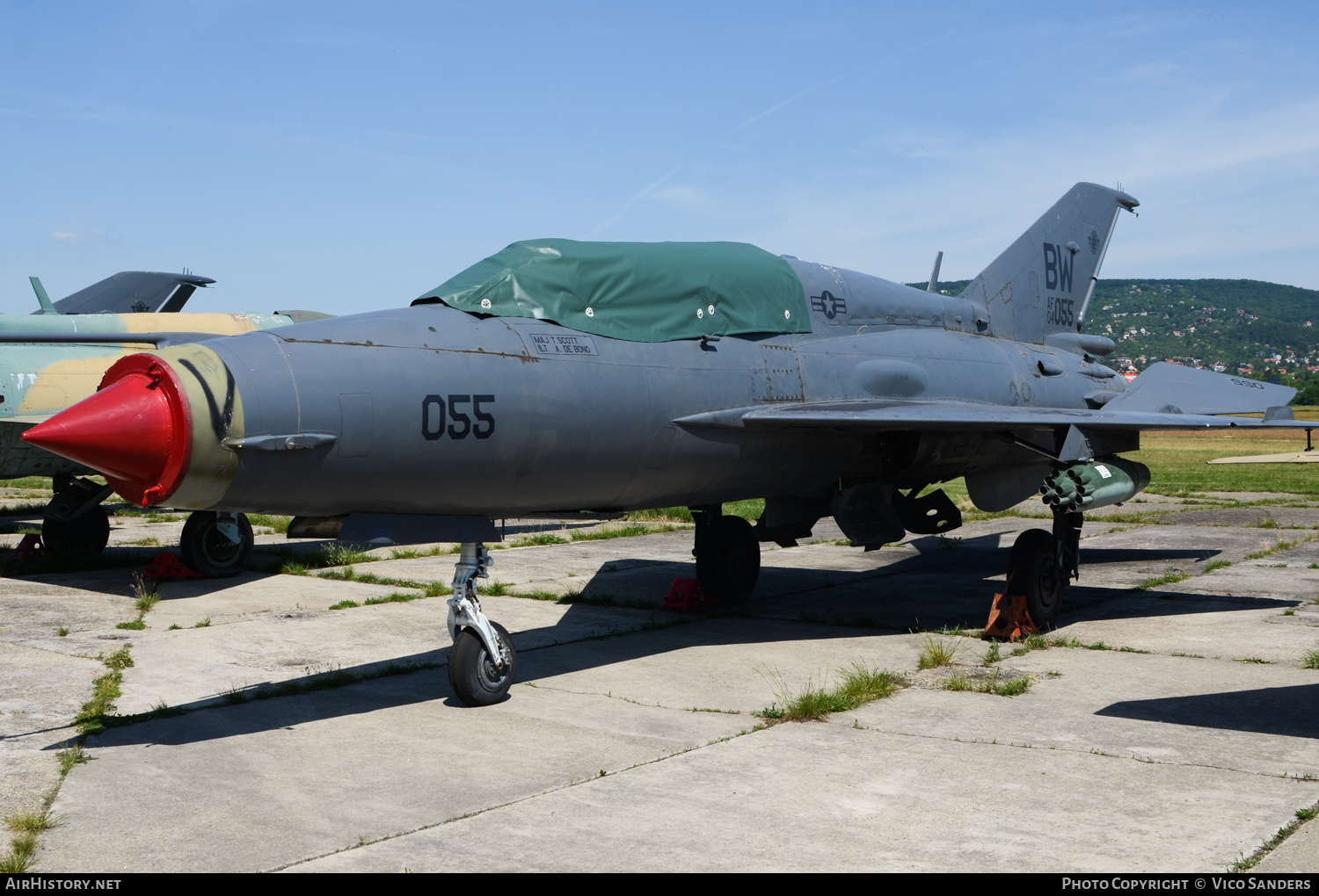 Aircraft Photo of 055 / AF04-055 | Mikoyan-Gurevich MiG-21UM | Hungary - Air Force | USA - Air Force | AirHistory.net #674126