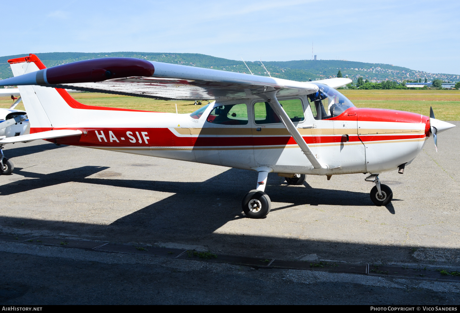 Aircraft Photo of HA-SJF | Cessna 172N Skyhawk | AirHistory.net #674129
