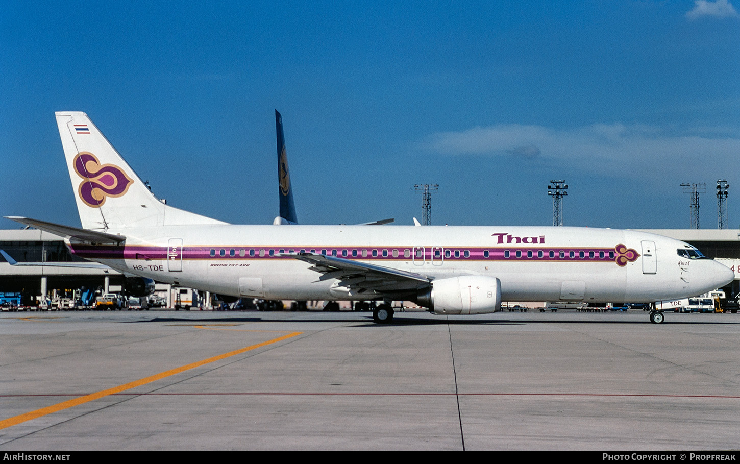 Aircraft Photo of HS-TDE | Boeing 737-4D7 | Thai Airways International | AirHistory.net #674149