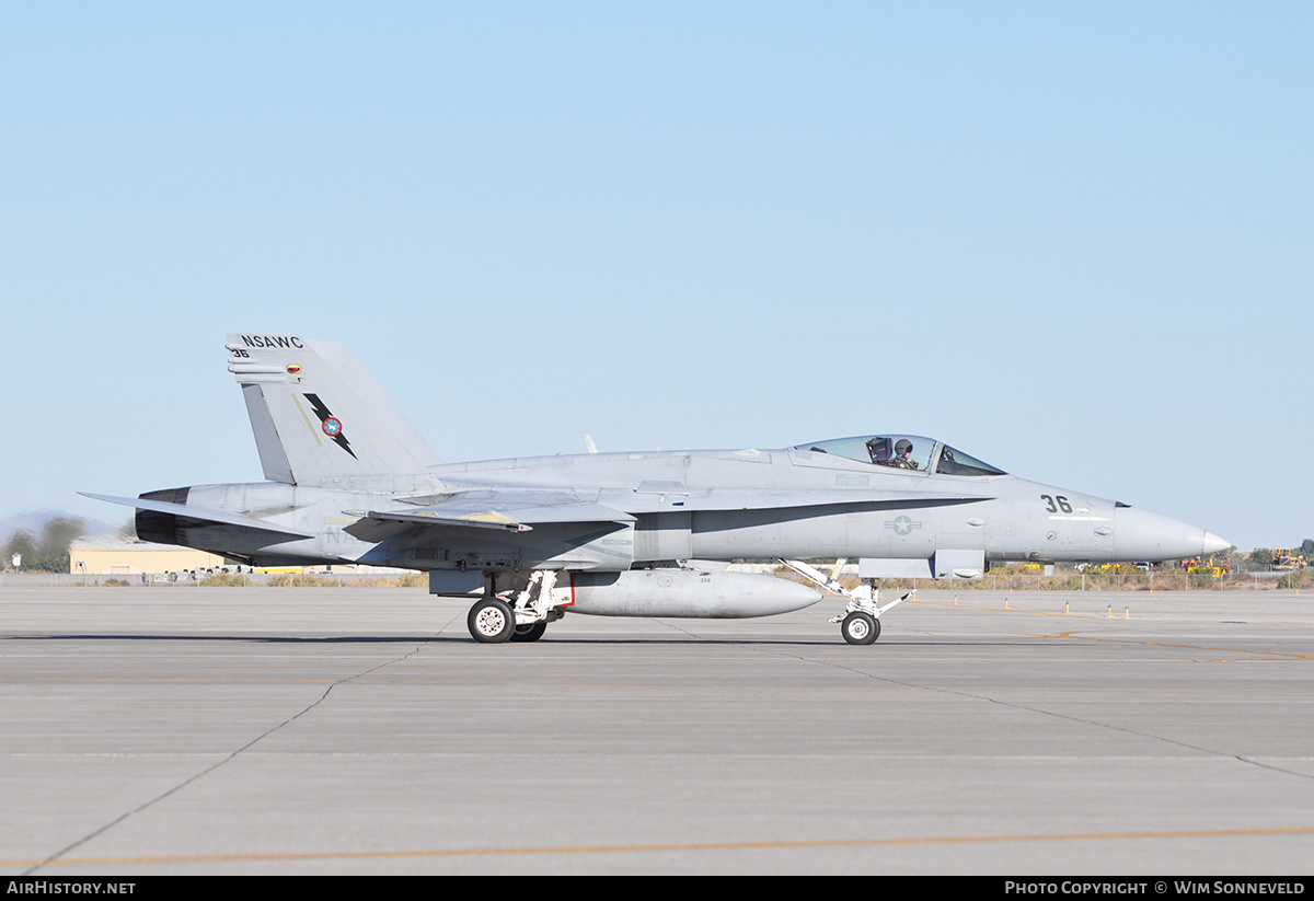Aircraft Photo of 164059 | McDonnell Douglas F/A-18C Hornet | USA - Navy | AirHistory.net #674183