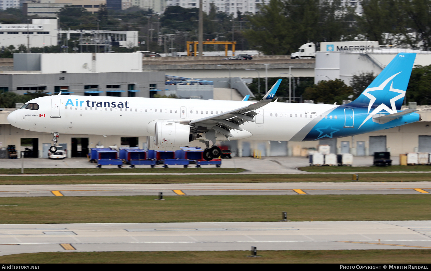 Aircraft Photo of C-GOIS | Airbus A321-271NX | Air Transat | AirHistory.net #674192