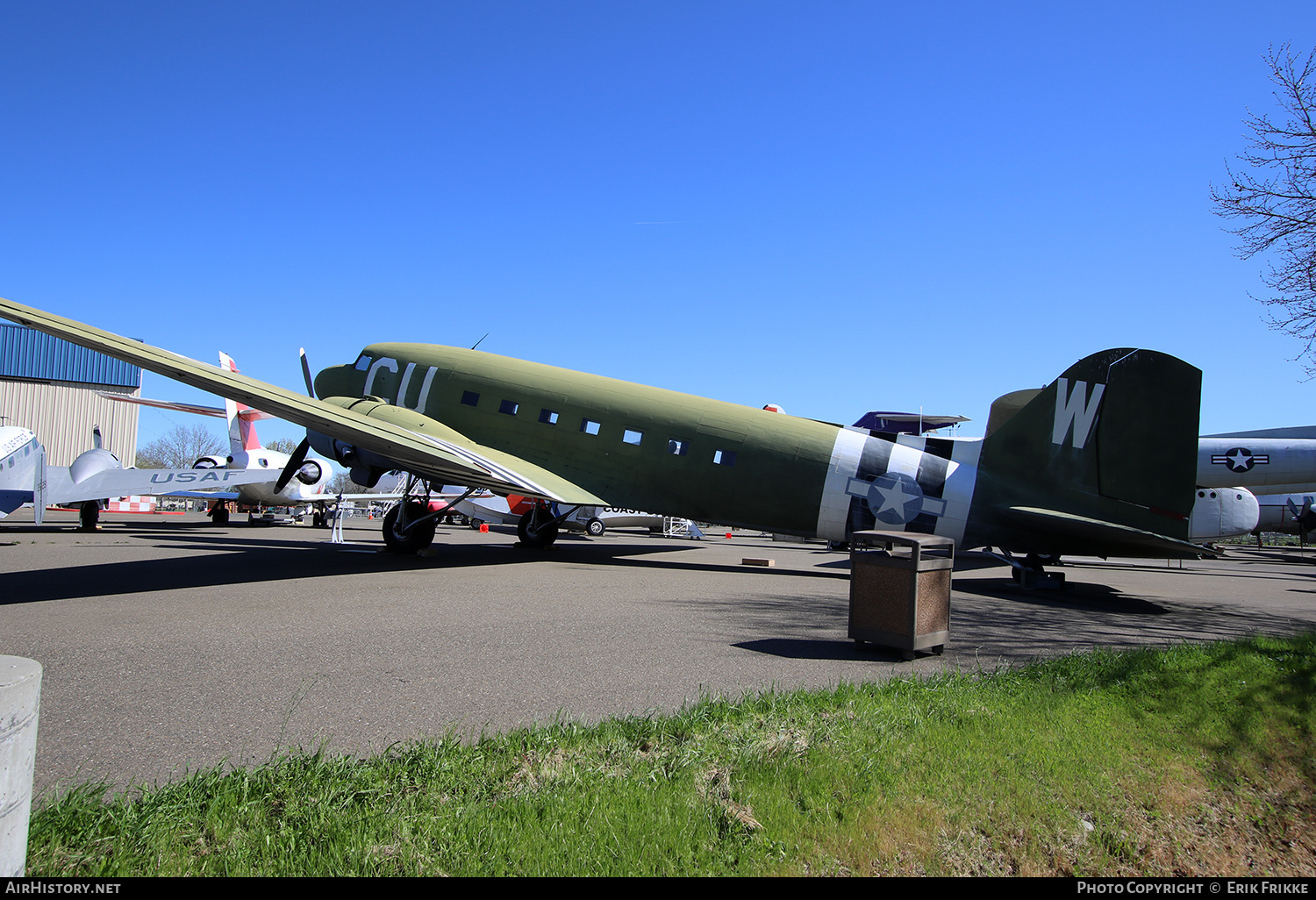 Aircraft Photo of N19924 / 42-68835 | Douglas DC-3A | USA - Air Force | AirHistory.net #674207