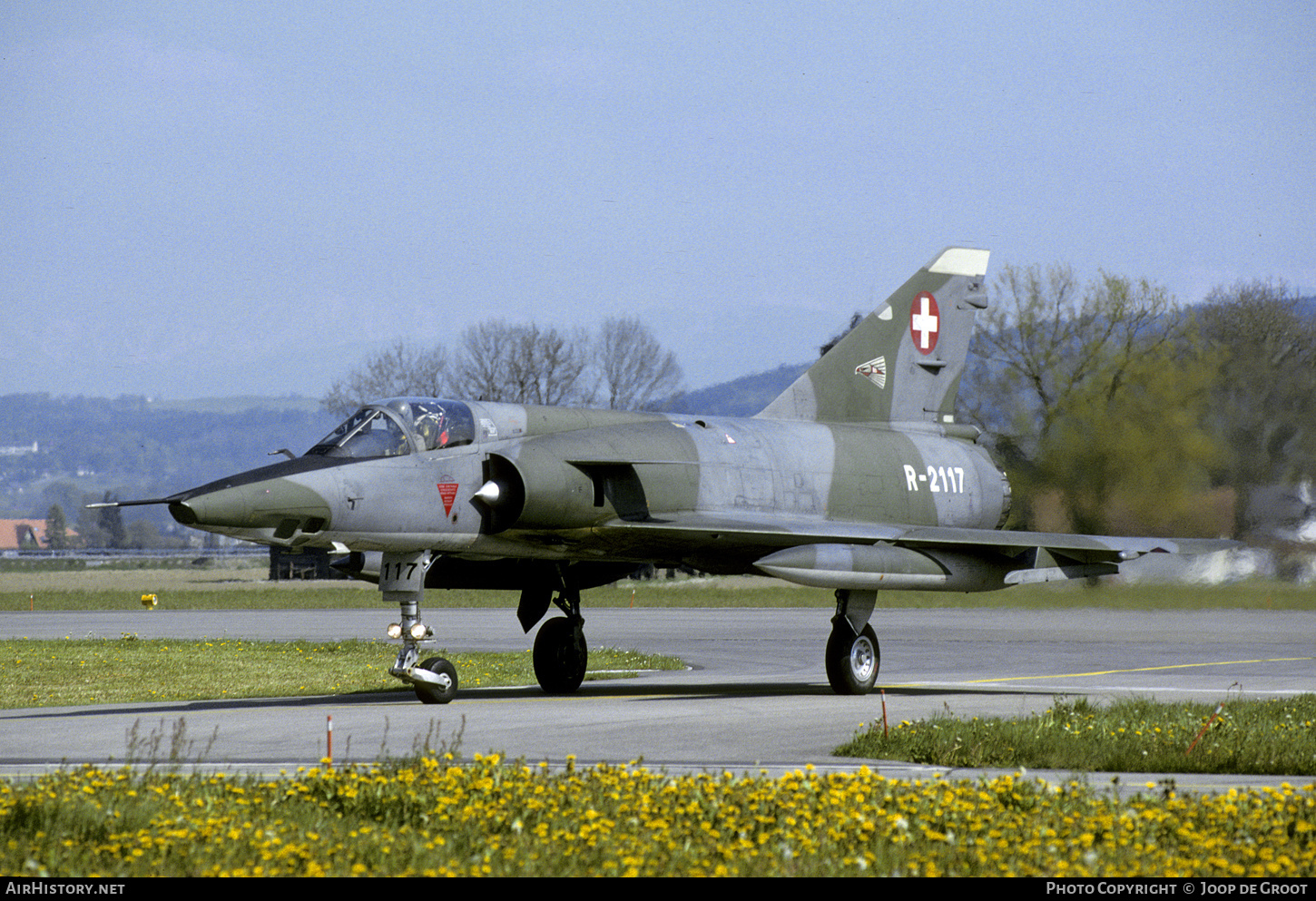 Aircraft Photo of R-2117 | Dassault Mirage IIIRS | Switzerland - Air Force | AirHistory.net #674322