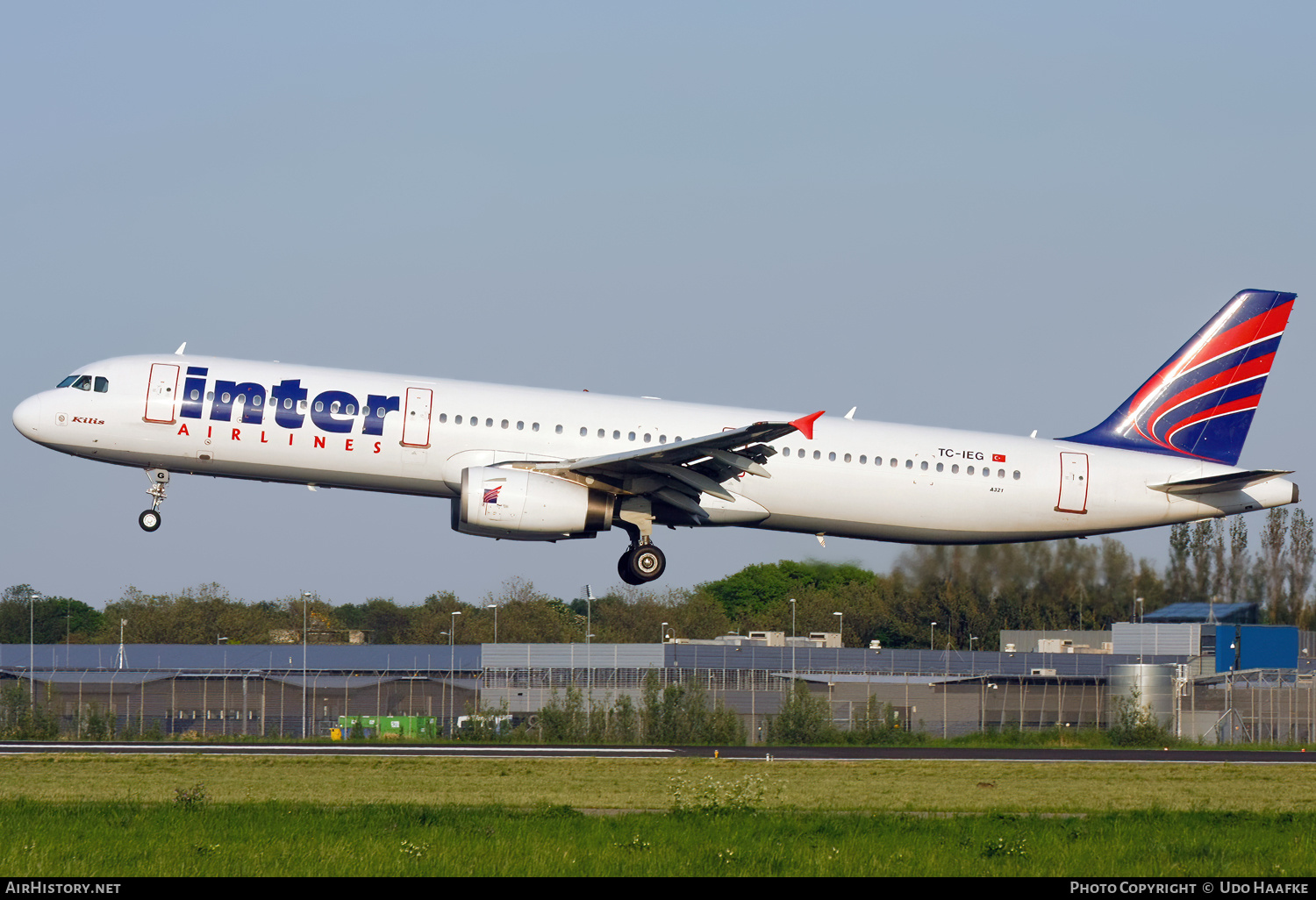 Aircraft Photo of TC-IEG | Airbus A321-231 | Inter Airlines | AirHistory.net #674349