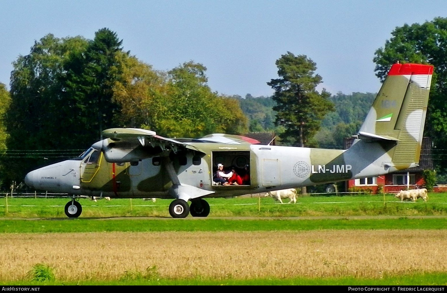 Aircraft Photo of LN-JMP | De Havilland Canada DHC-6-200 Twin Otter | Hoppfly | Norway - Air Force | AirHistory.net #674355