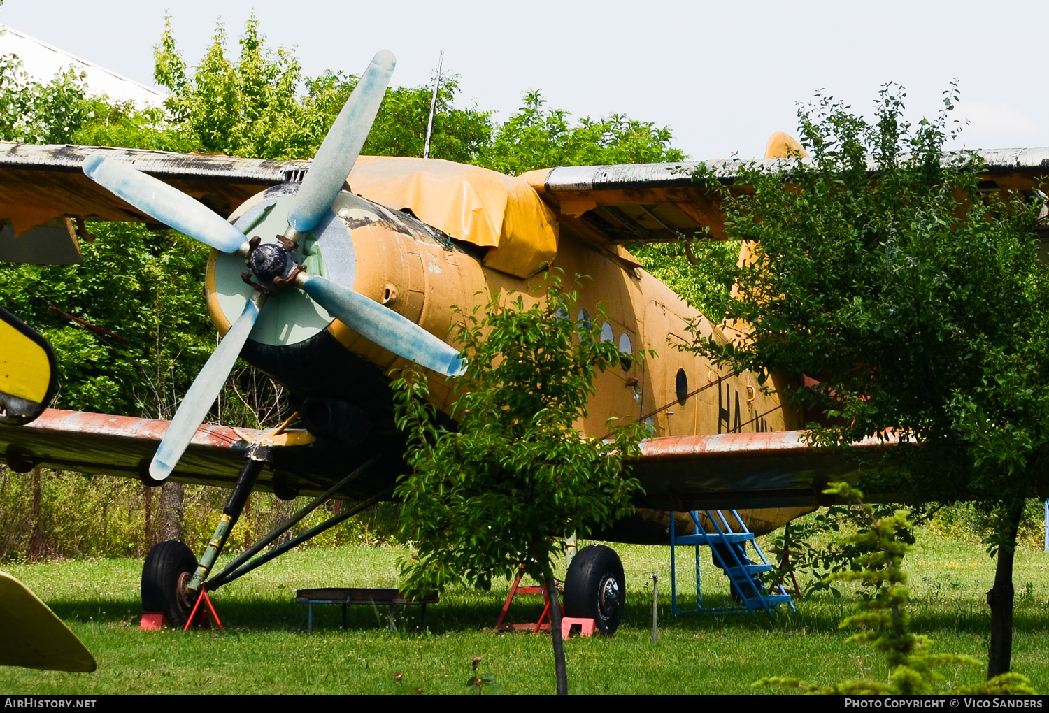 Aircraft Photo of HA-MHG | Antonov An-2M | AirHistory.net #674404