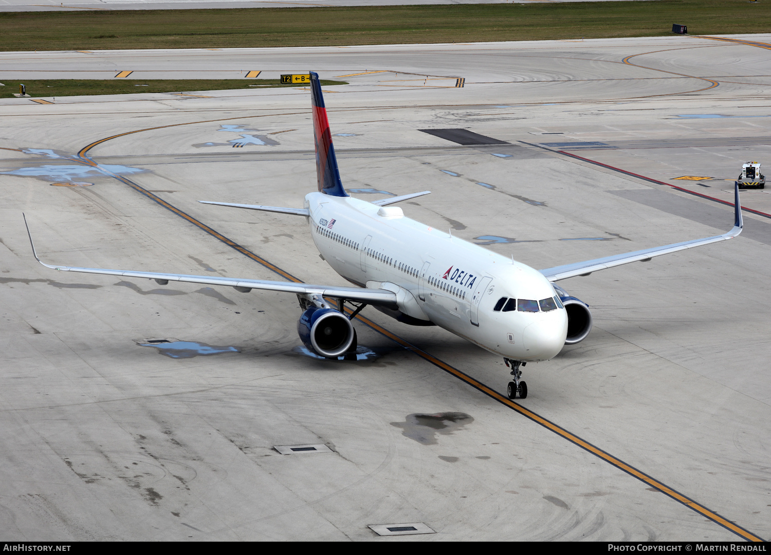 Aircraft Photo of N392DN | Airbus A321-211 | Delta Air Lines | AirHistory.net #674414