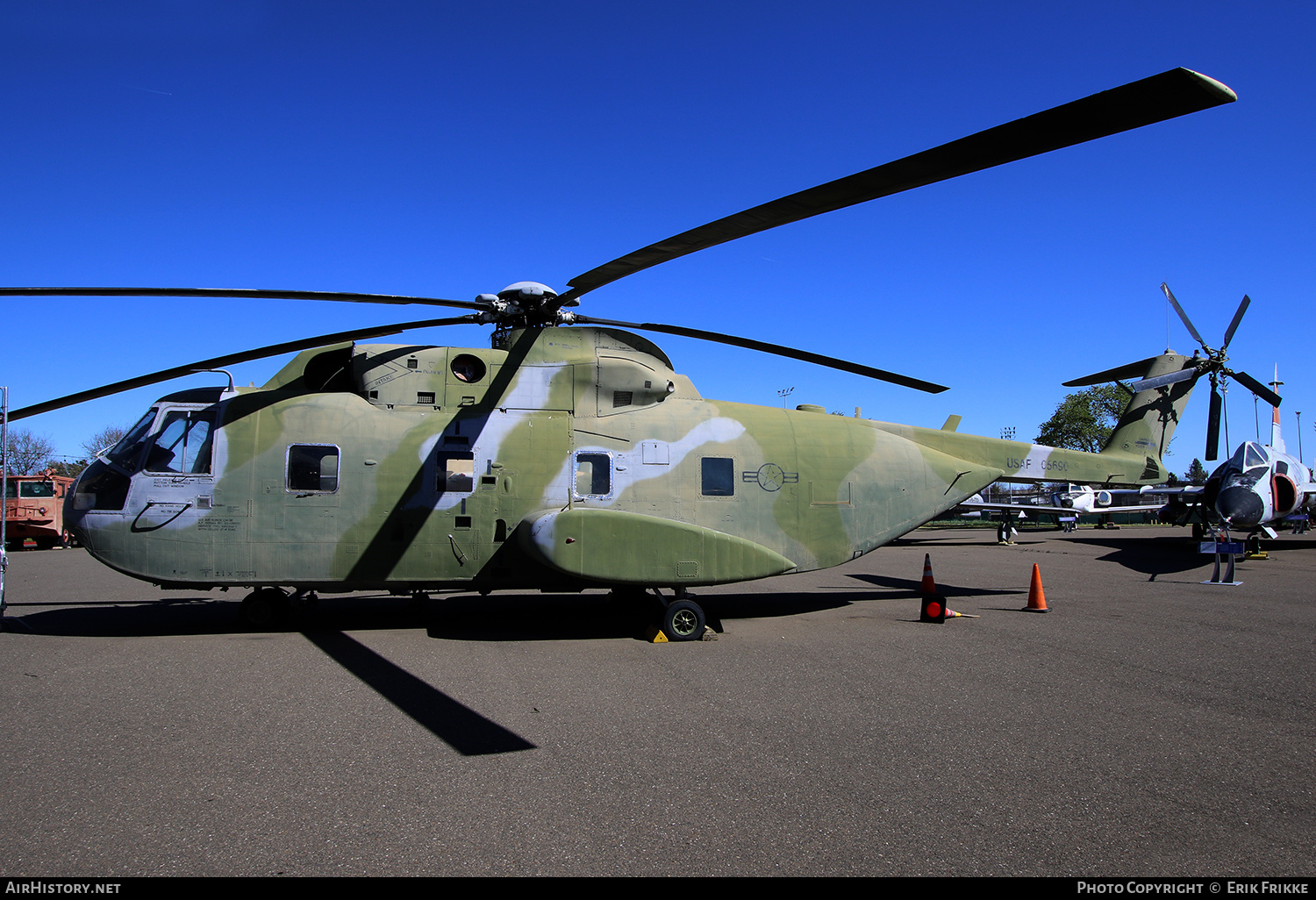 Aircraft Photo of 65-5690 | Sikorsky CH-3E (S-61R) | USA - Air Force | AirHistory.net #674419