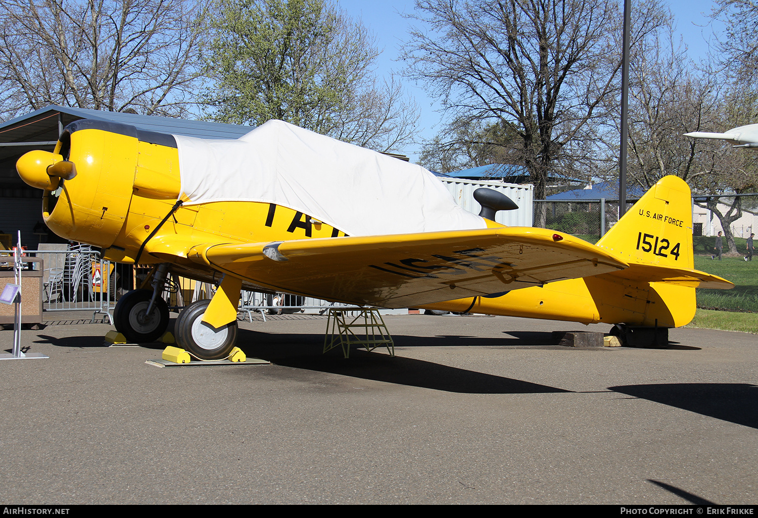 Aircraft Photo of 51-15124 | North American T-6G Texan | USA - Air Force | AirHistory.net #674424