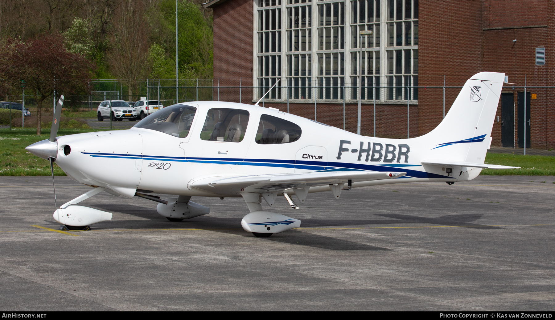Aircraft Photo of F-HBBR | Cirrus SR-20 G1 | AirHistory.net #674504