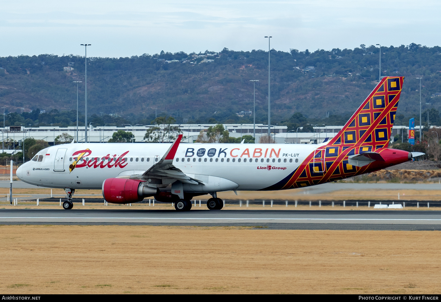 Aircraft Photo of PK-LUY | Airbus A320-214 | Batik Air | AirHistory.net #674561