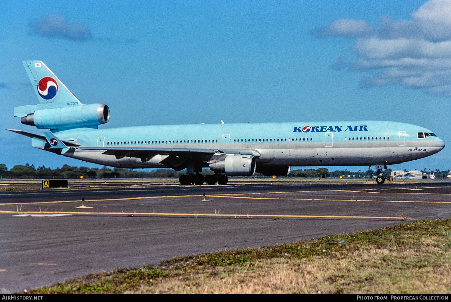 Aircraft Photo of HL7371 | McDonnell Douglas MD-11 | Korean Air | AirHistory.net #674564