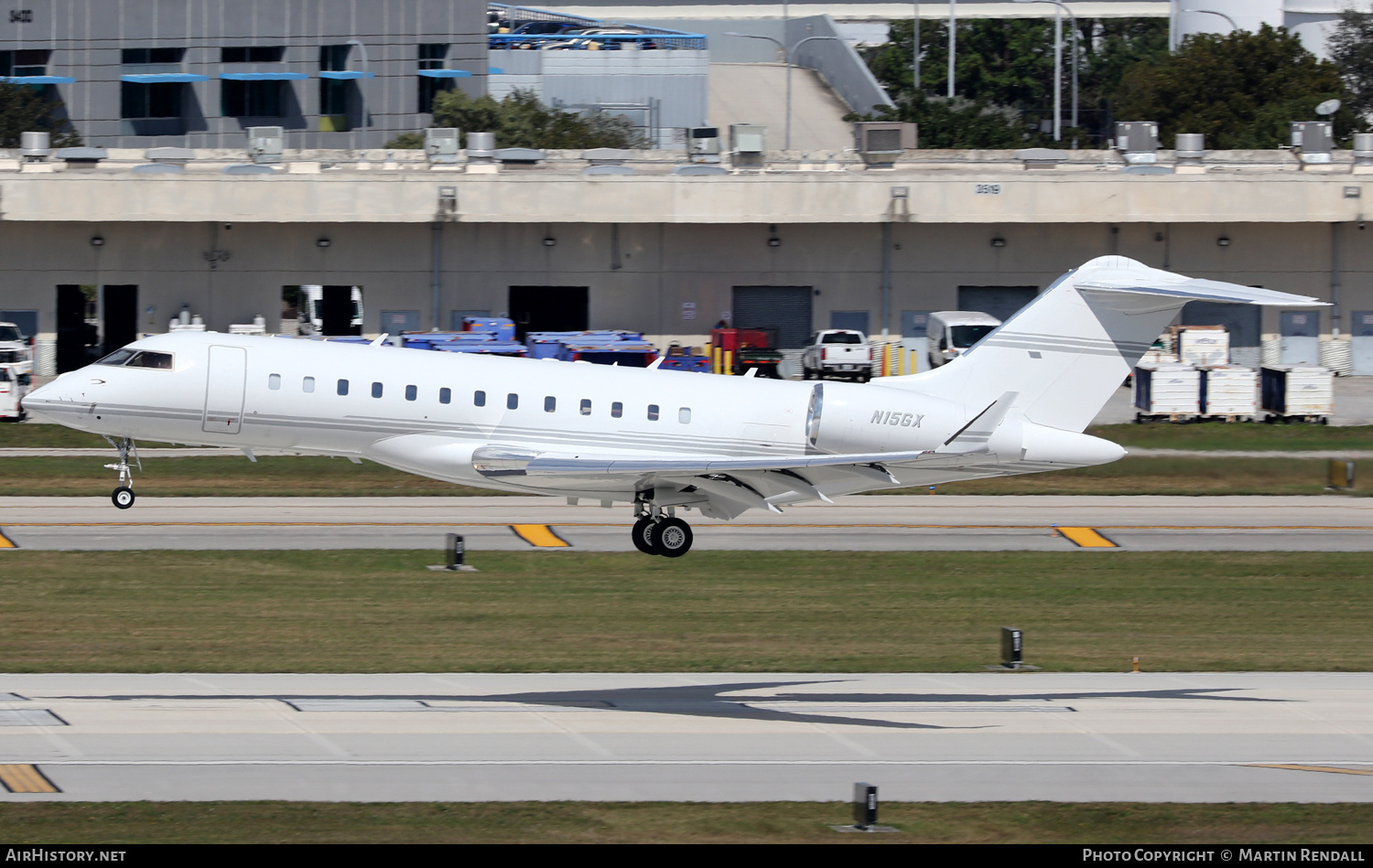 Aircraft Photo of N15GX | Bombardier Global Express XRS (BD-700-1A10) | AirHistory.net #674643