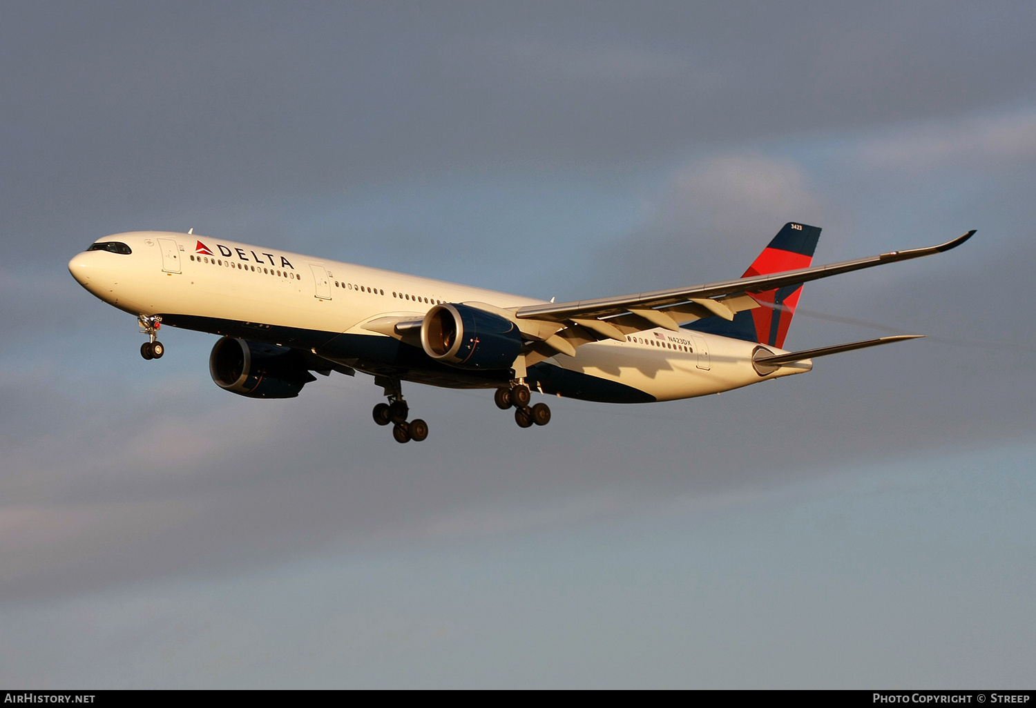 Aircraft Photo of N423DX | Airbus A330-941N | Delta Air Lines | AirHistory.net #674692