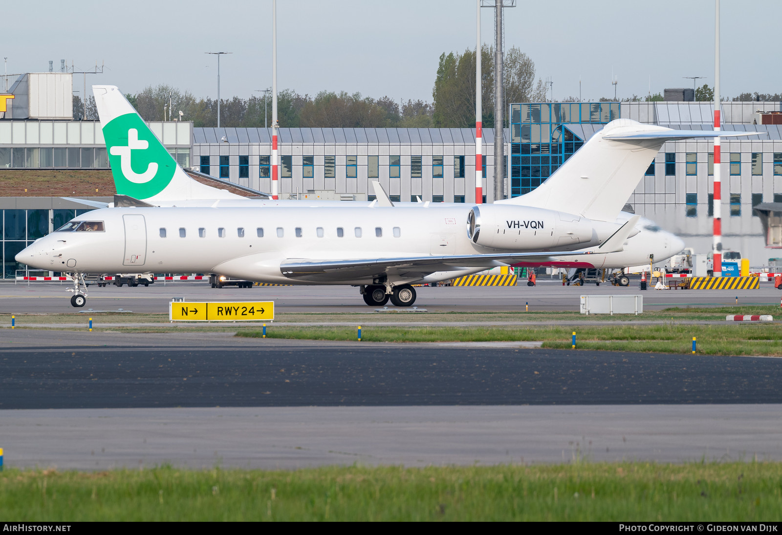 Aircraft Photo of VH-VQN | Bombardier Global 6000 (BD-700-1A10) | AirHistory.net #674825