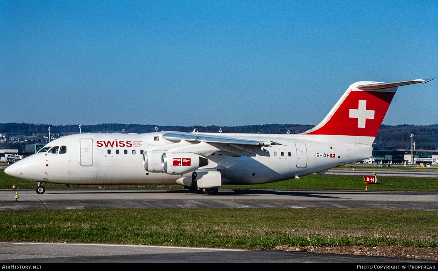 Aircraft Photo of HB-IXH | British Aerospace Avro 146-RJ85 | Swiss International Air Lines | AirHistory.net #674877