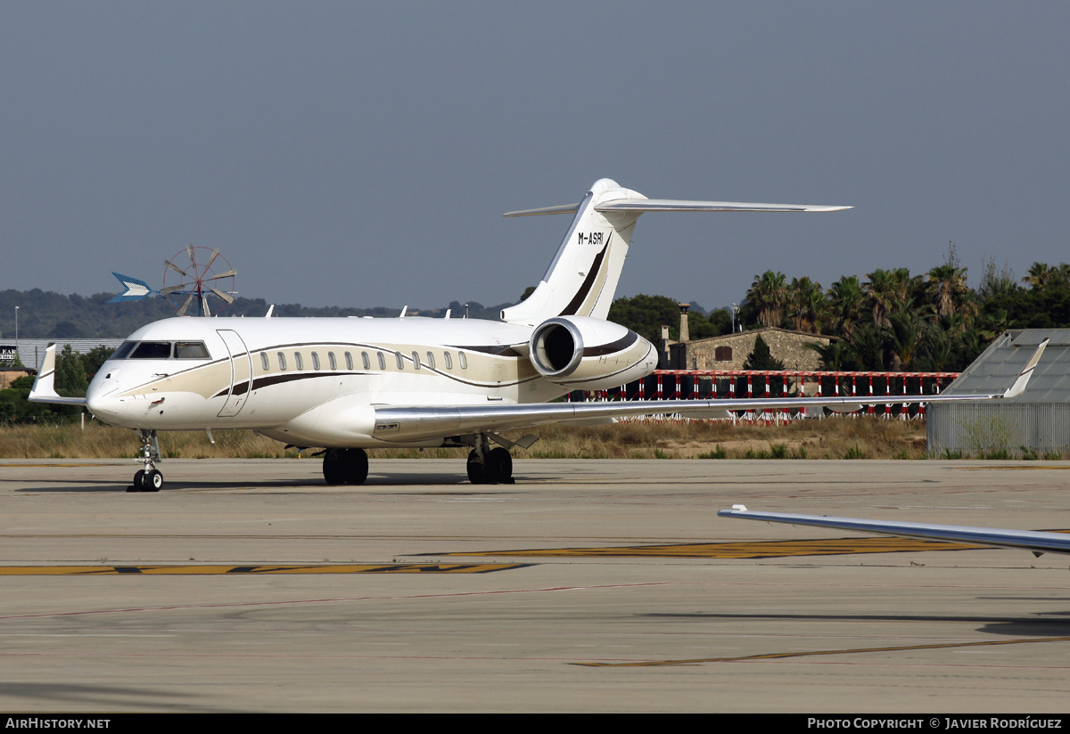 Aircraft Photo of M-ASRI | Bombardier Global Express (BD-700-1A10) | AirHistory.net #674903