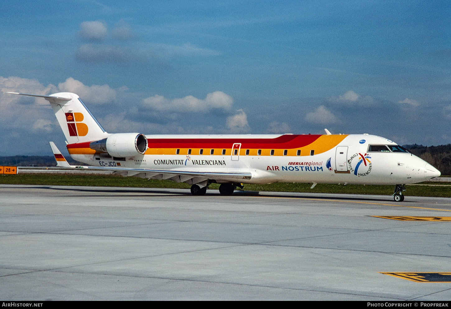 Aircraft Photo of EC-JCO | Bombardier CRJ-200ER (CL-600-2B19) | Iberia Regional | AirHistory.net #674907