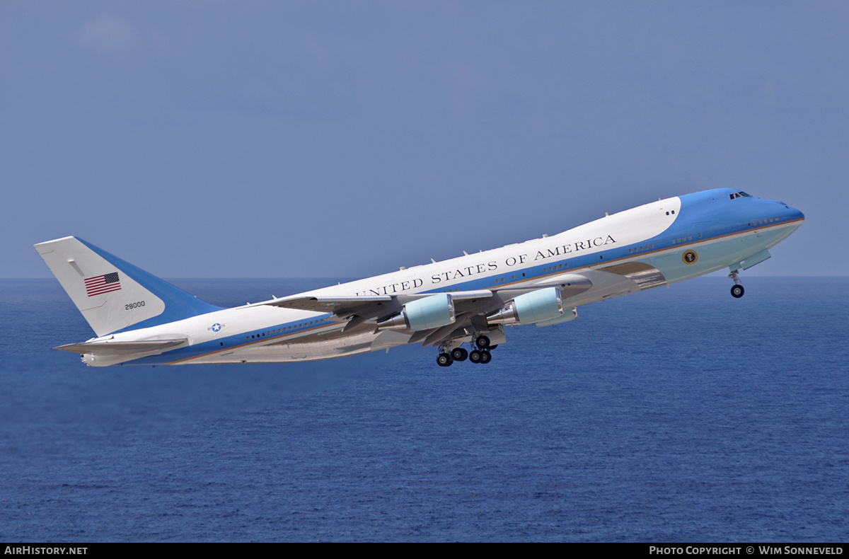 Aircraft Photo of 82-8000 | Boeing VC-25A (747-2G4B) | USA - Air Force | AirHistory.net #675002