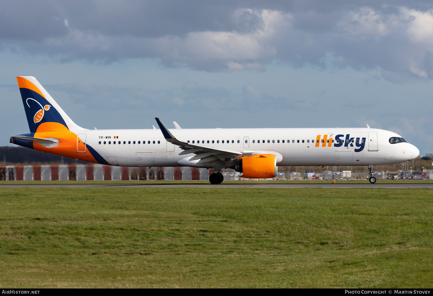 Aircraft Photo of YR-WIN | Airbus A321-271NX | HiSky | AirHistory.net #675029